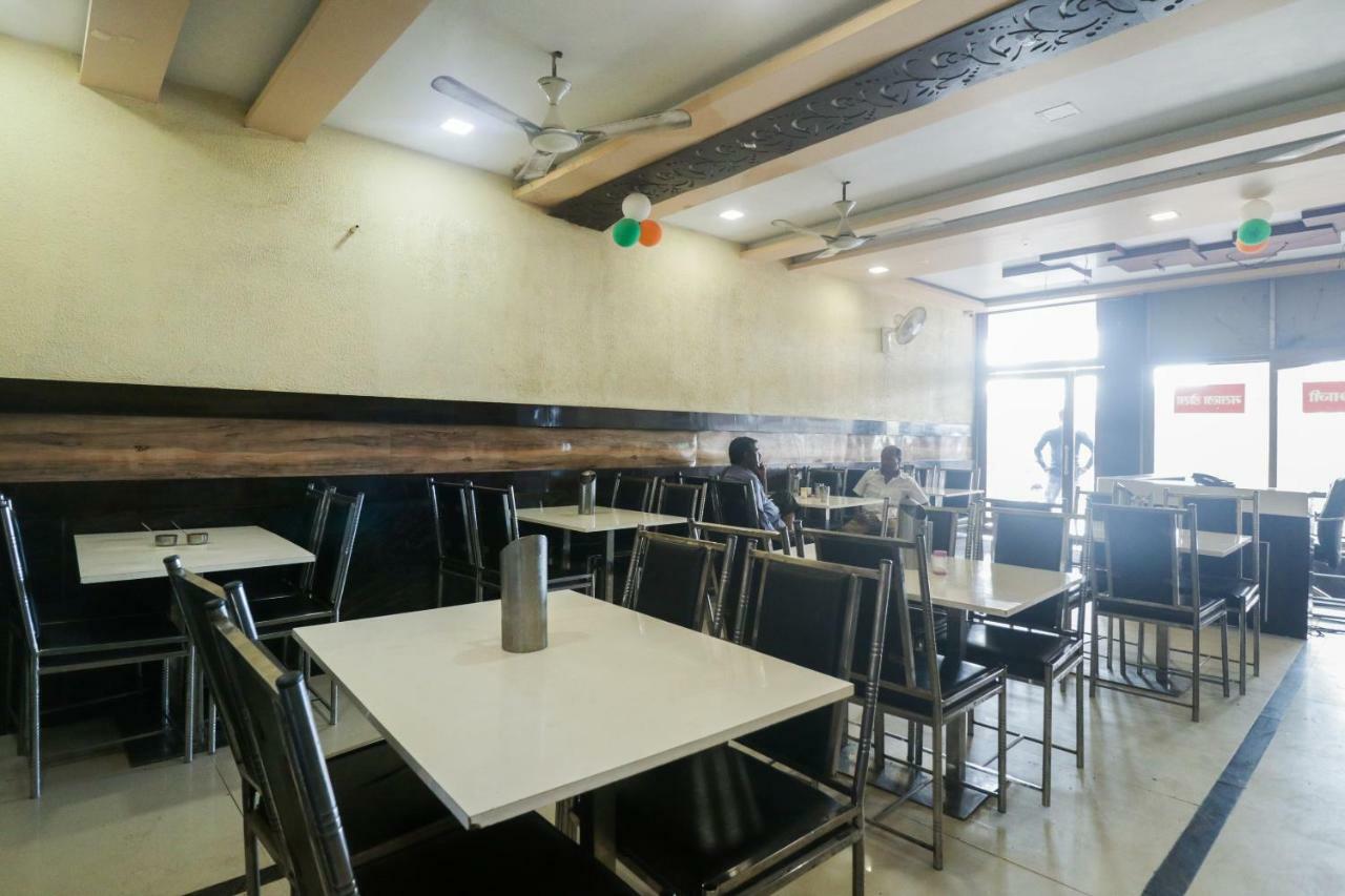Oyo 48974 Hotel Shweta Residency Varanasi Exteriör bild