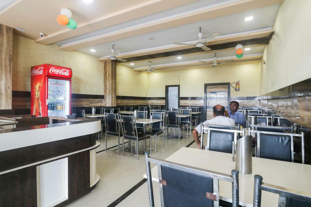 Oyo 48974 Hotel Shweta Residency Varanasi Exteriör bild