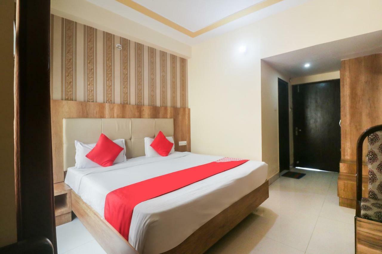 Oyo 48974 Hotel Shweta Residency Varanasi Exteriör bild